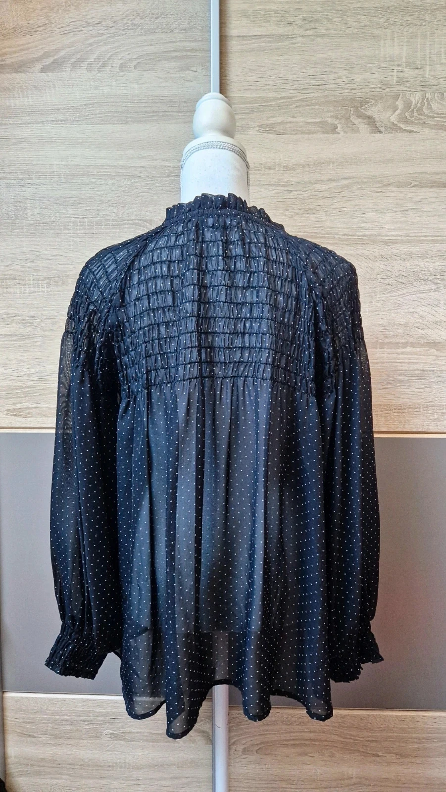 Blusa transparente con lunares – photo 3